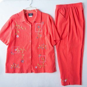 Vintage Southern Lady Top and Crop Pants Size 12 Color Coral embroidery